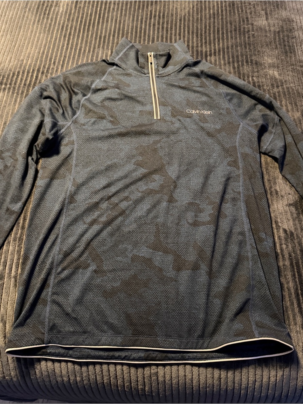 Calvin Klein Men's Blue Camo Quarter-Zip Performance Pullover